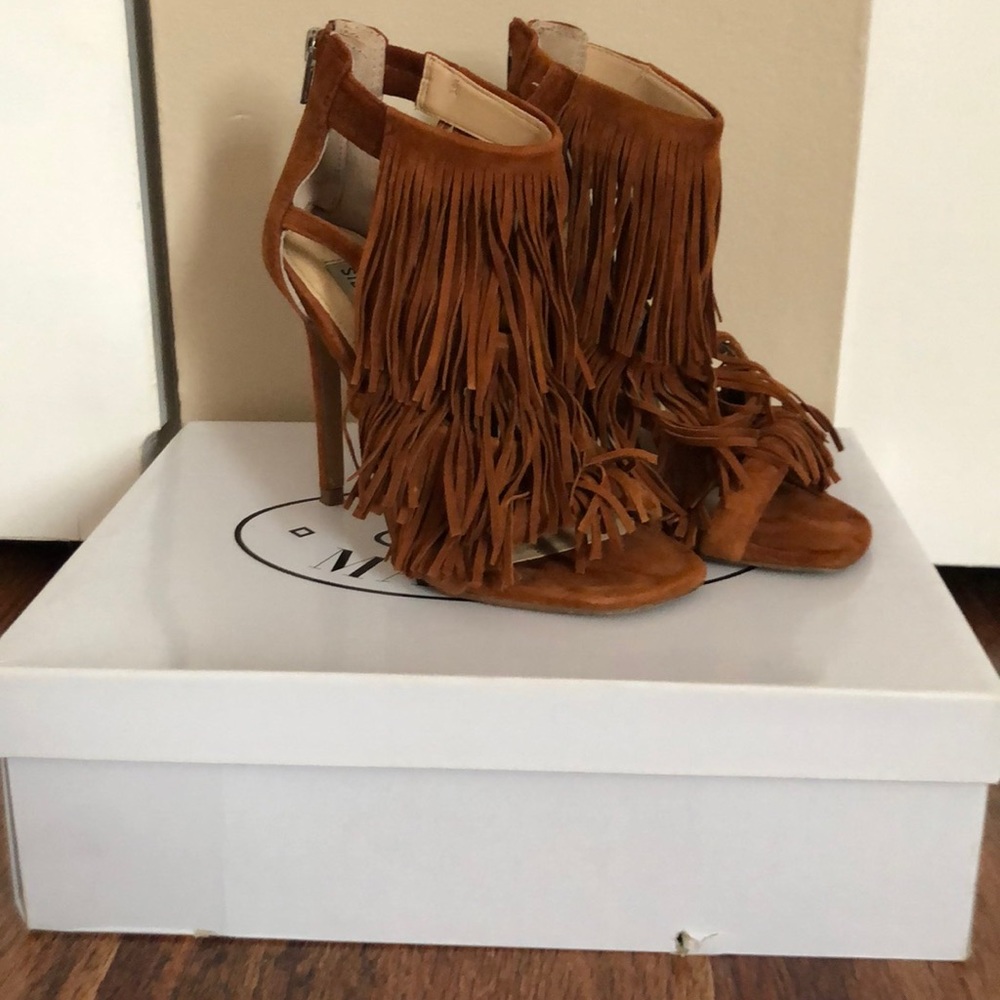 Steve Madden Fringly